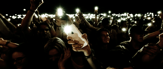 55% of Music Fans Prioritize Capturing Video of Performance Over Being Present In the Moment