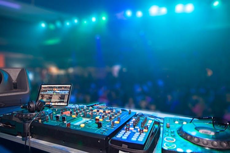 Most Common Pro-Audio Pitfalls At Electronic Music Events