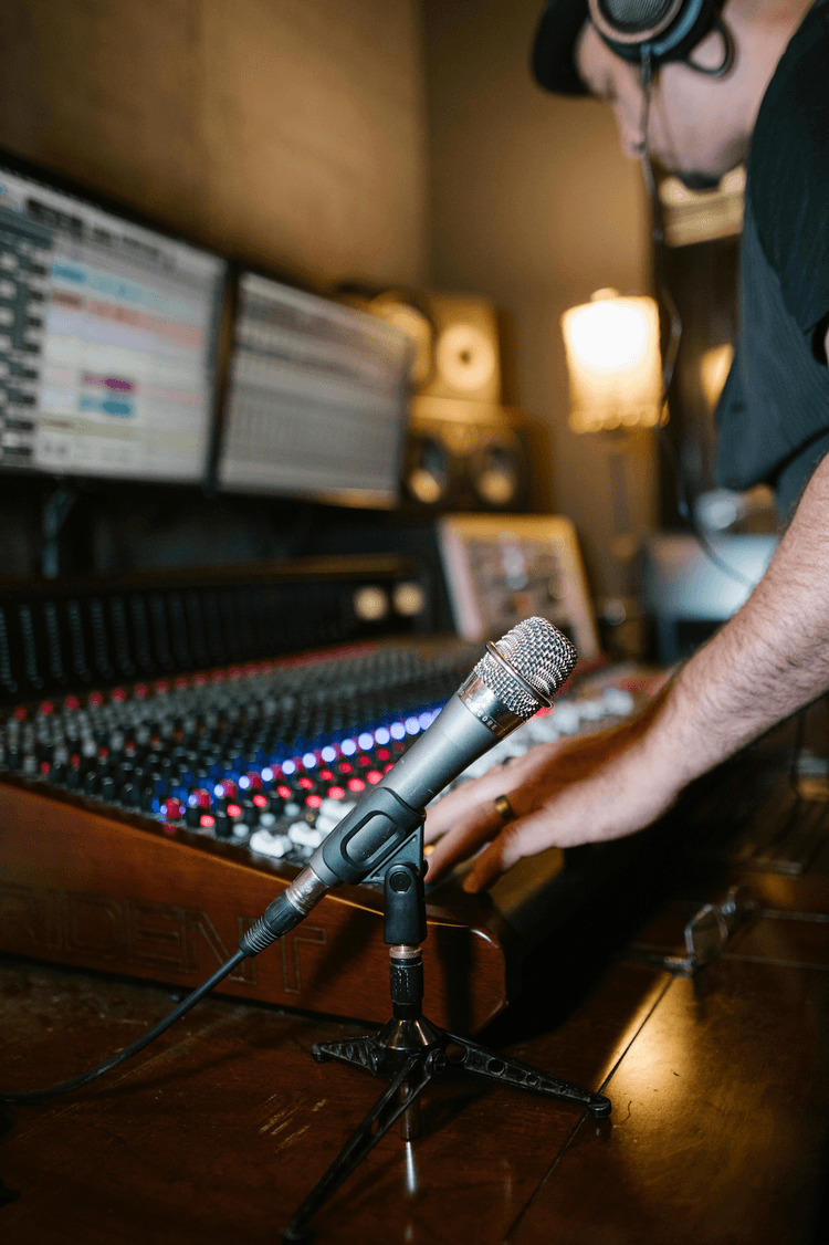 Universal Music Group and Stability AI announce strategic alliance to co-develop AI music tools