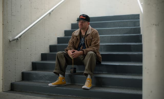 Truthlive on Genre-Bending and The Pursuit of Creative Freedom