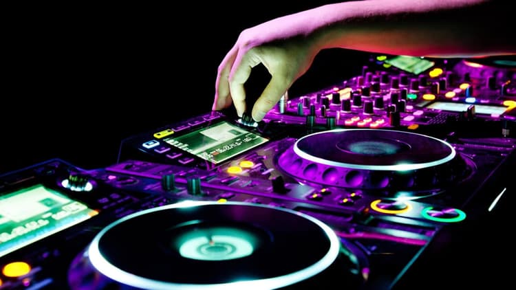 Why 90% of Electronic Music Artists Fail