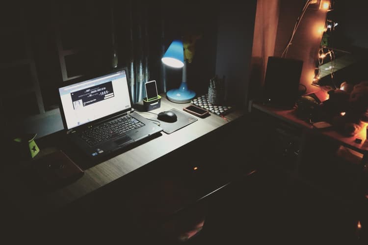 Pursuing a Career in the Electronic Music Industry with a Full-Time Job